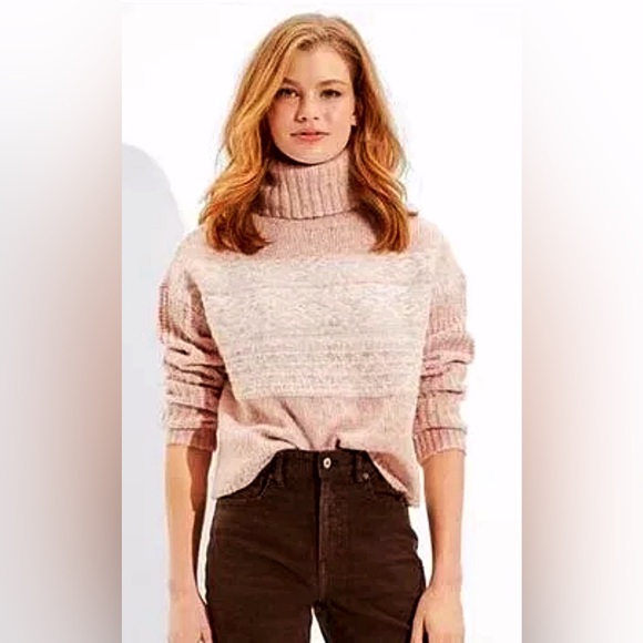 American Eagle Blush Pink Cream Patterned Knit Turtleneck Sweater Size XS - Picture 1 of 12